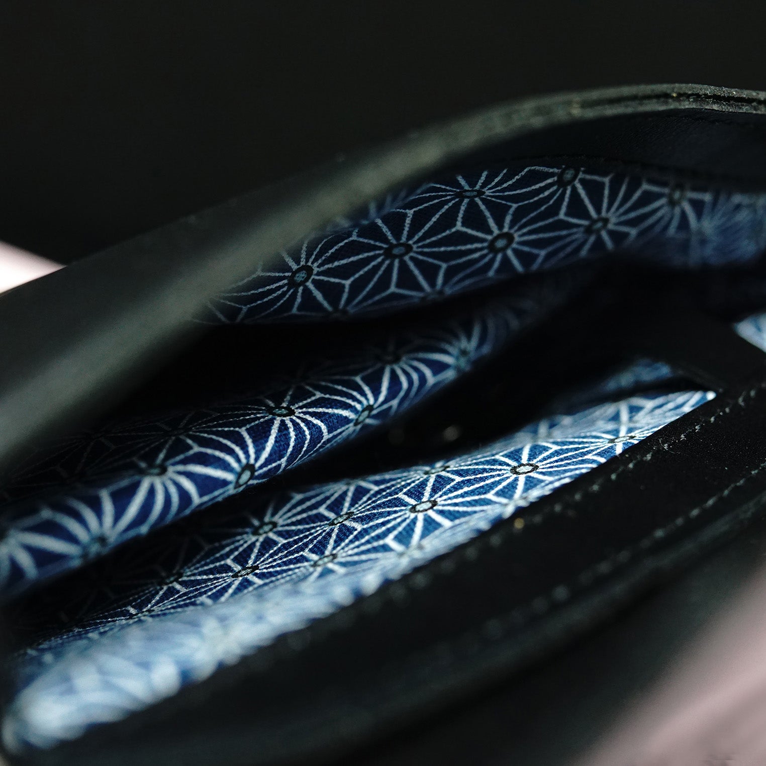 Ženska kožna torba Noir