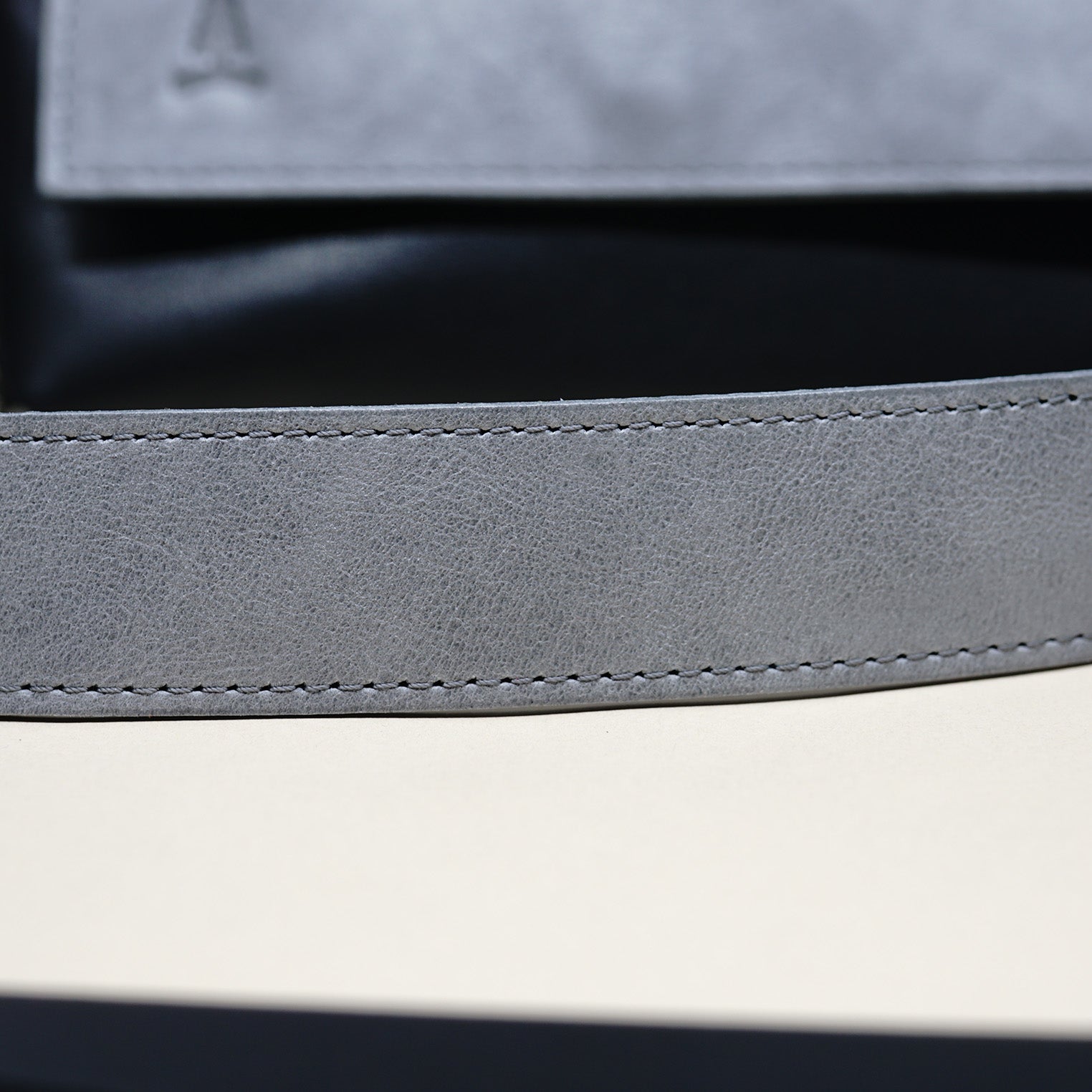 Ženska kožna torba G&B