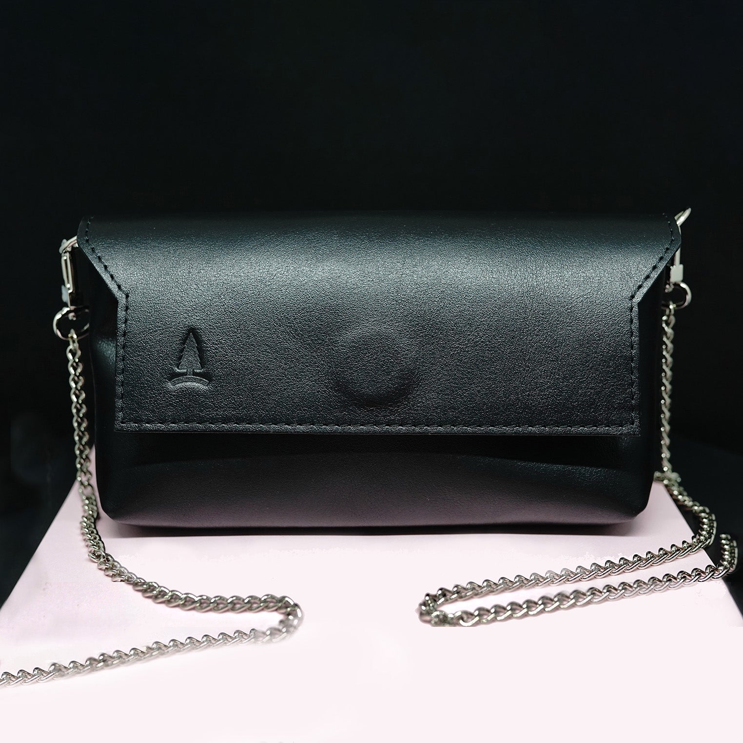 Ženska kožna torba Noir