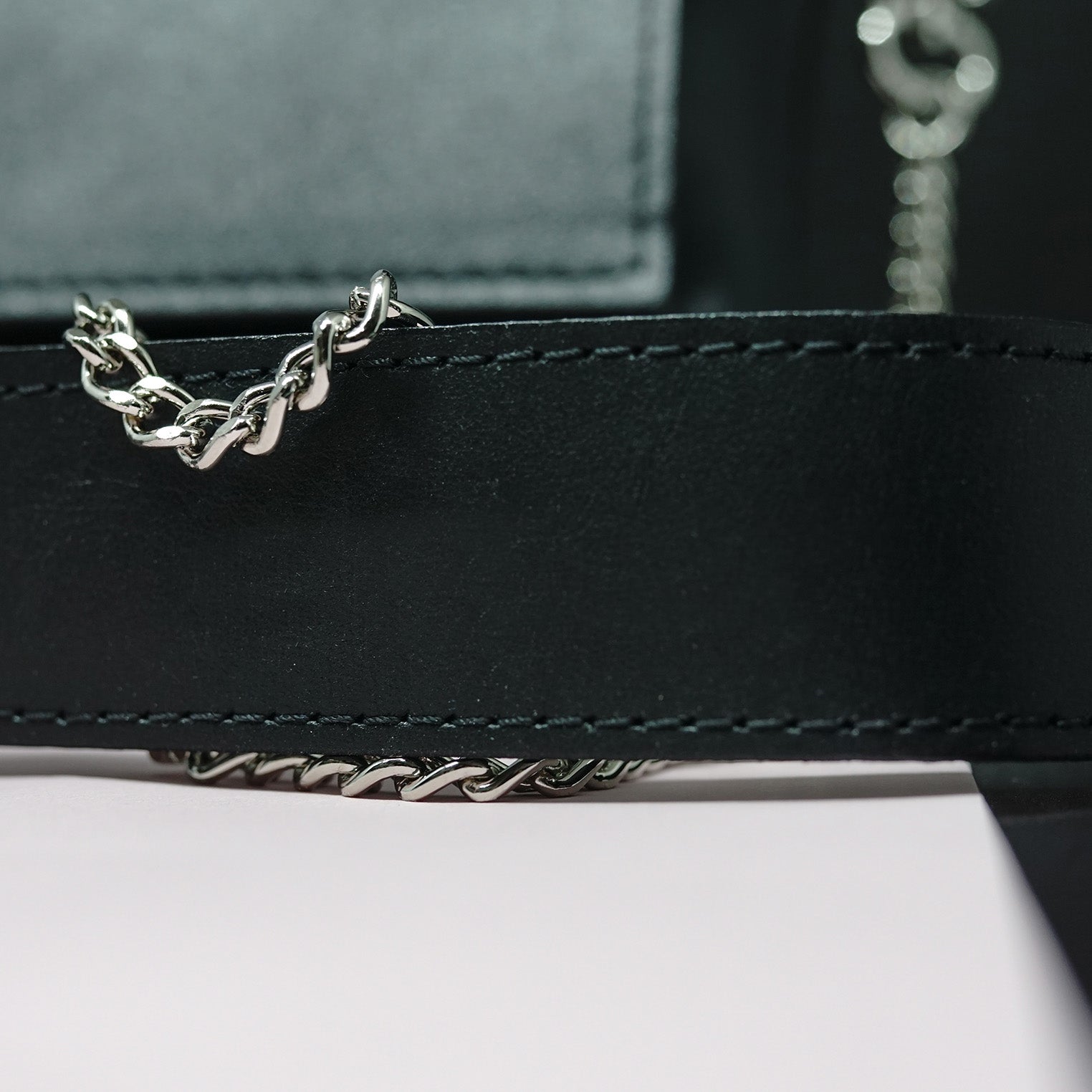 Ženska kožna torba Noir